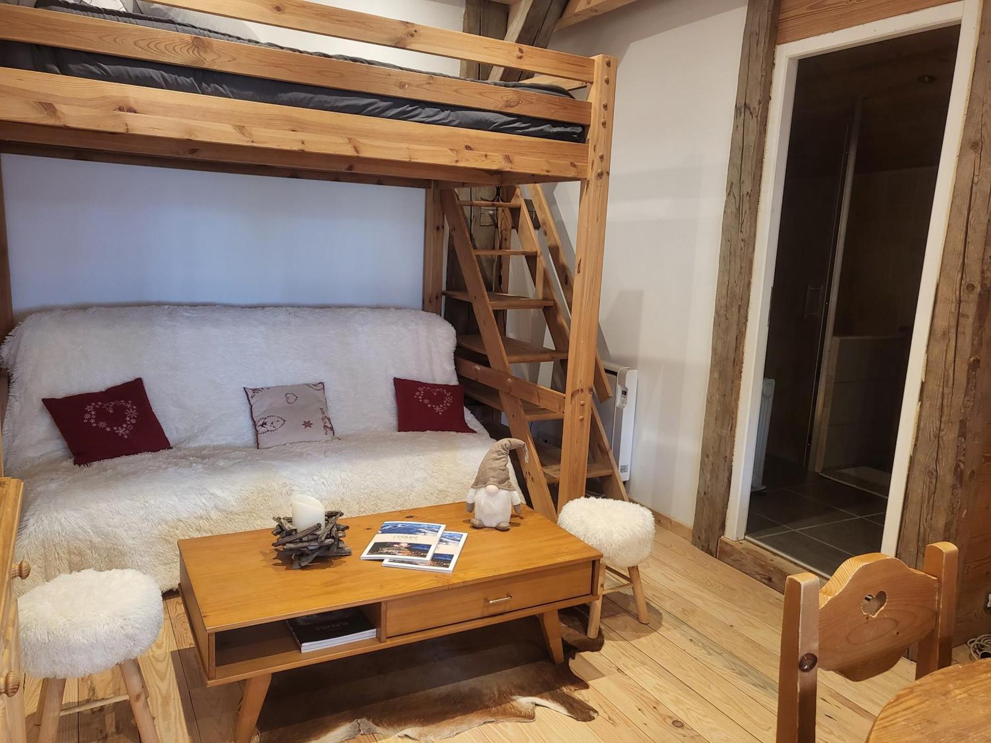 Le Nid Des Cerfs Bed & Breakfast Essert-Romand Екстериор снимка